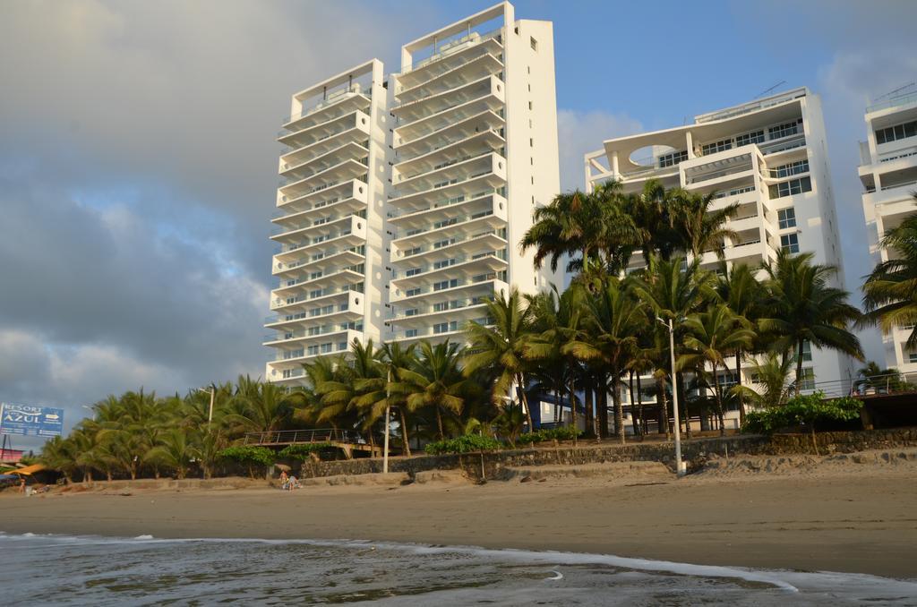 Resort Playa Azul Departamentos Frente Al Mar Tonsupa Buitenkant foto